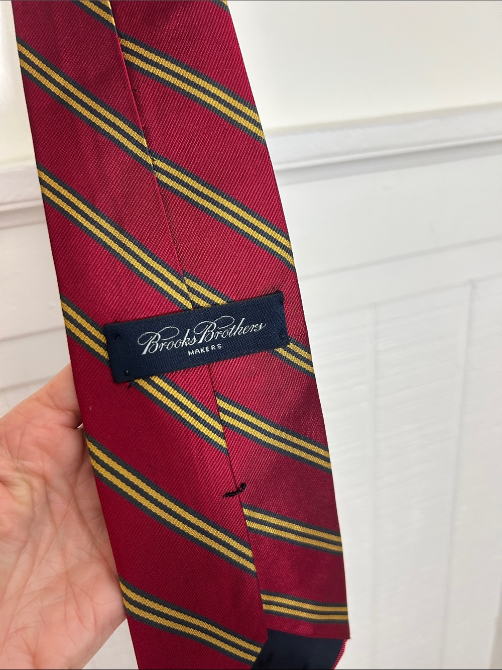 Brooks Brothers Makers Pure Silk Tie- red, yellow & green